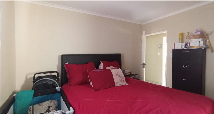 3 Bedroom Property for Sale in Kosmosdal Gauteng