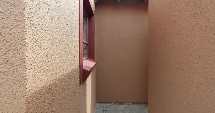 3 Bedroom Property for Sale in Kosmosdal Gauteng