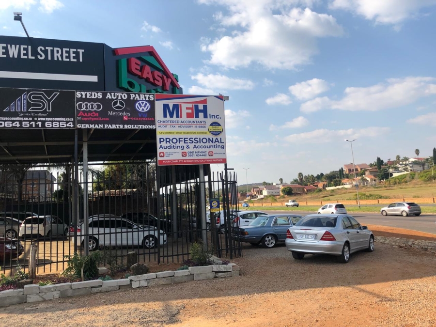 To Let Commercial Property for Rent in Laudium Gauteng