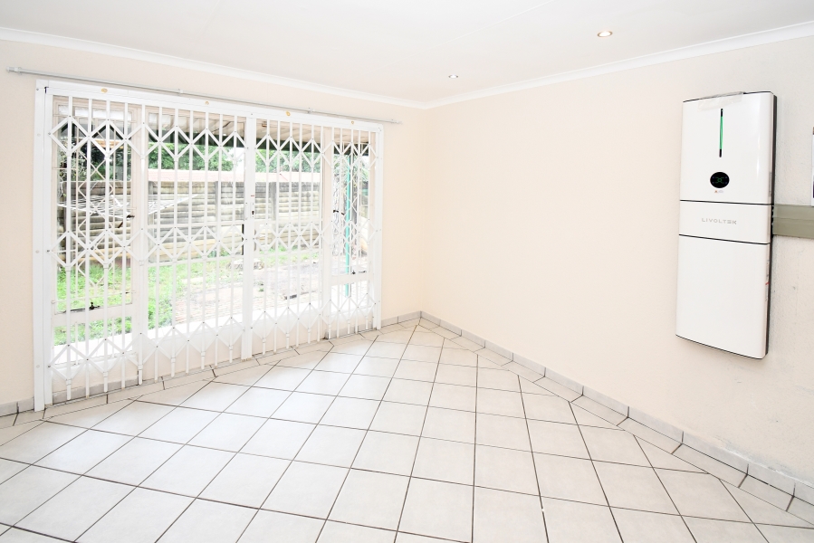 4 Bedroom Property for Sale in Vorna Valley Gauteng