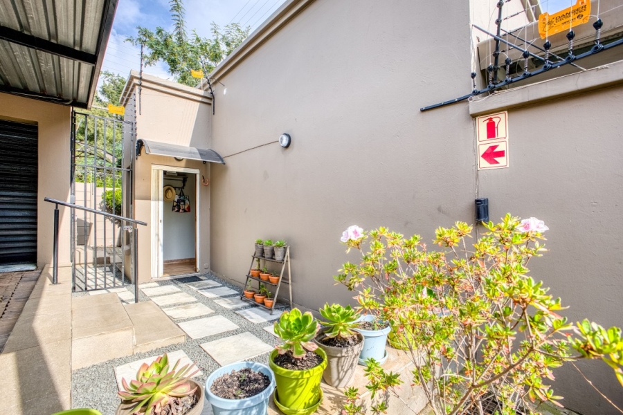 3 Bedroom Property for Sale in Linden Gauteng