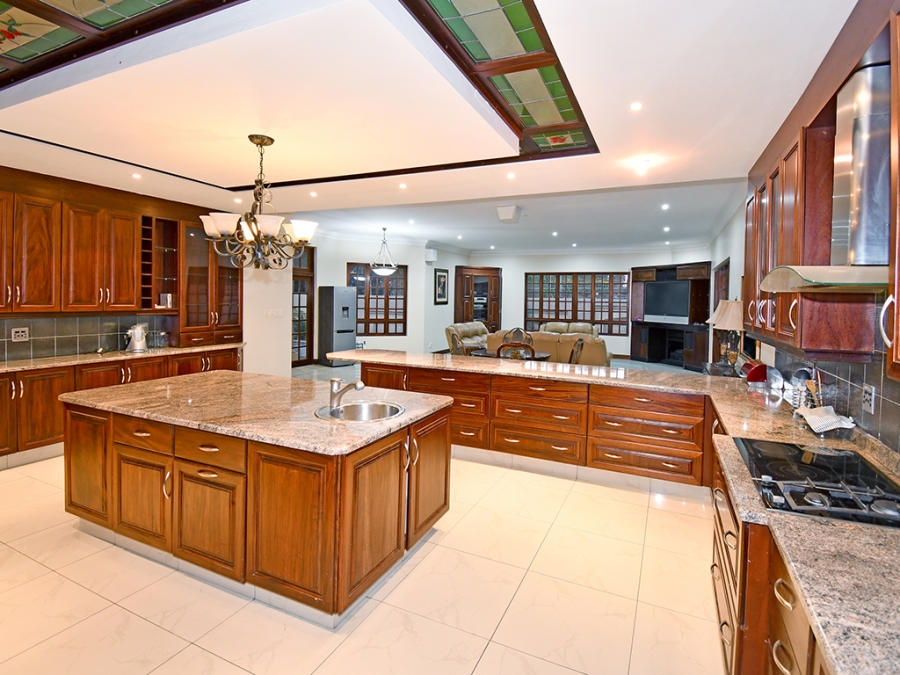 5 Bedroom Property for Sale in Bryanston Gauteng