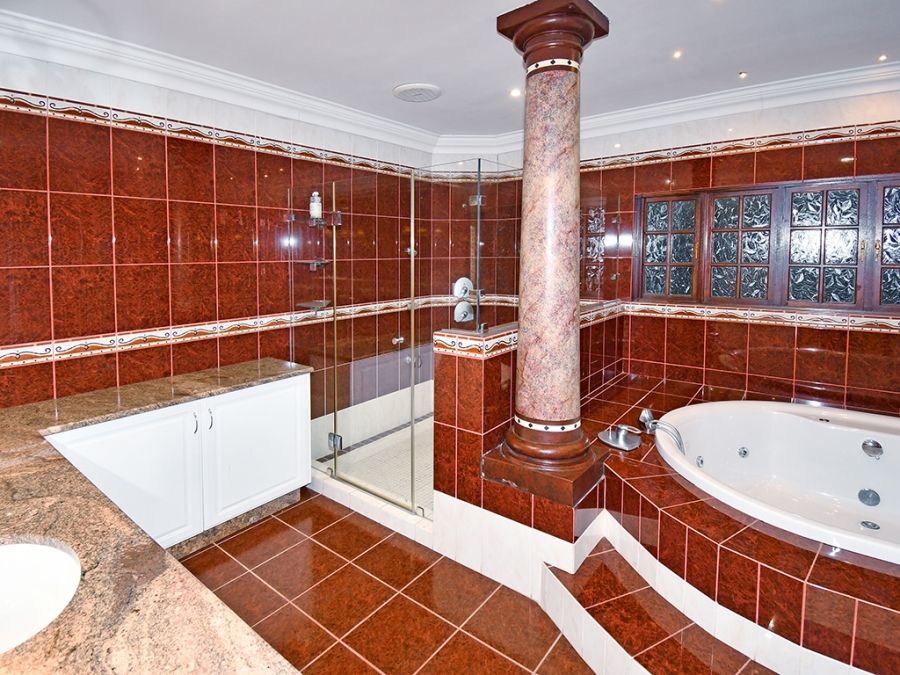 5 Bedroom Property for Sale in Bryanston Gauteng