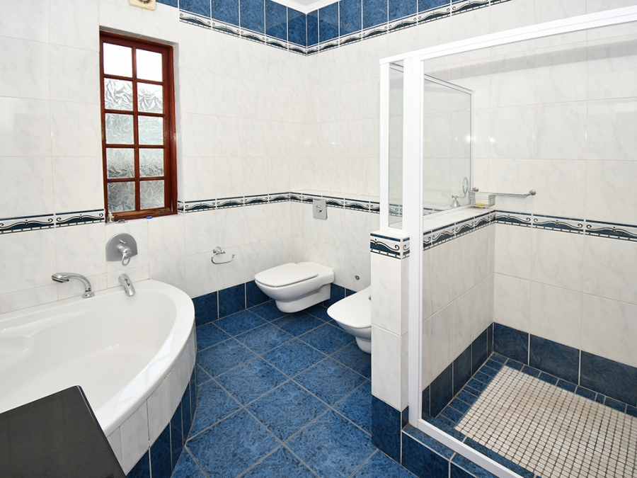 5 Bedroom Property for Sale in Bryanston Gauteng