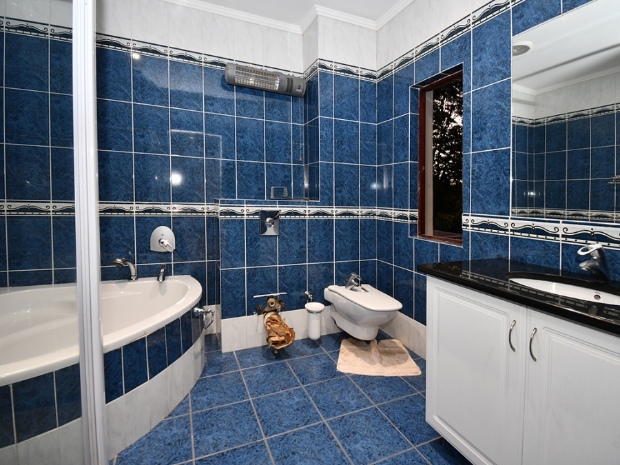 5 Bedroom Property for Sale in Bryanston Gauteng