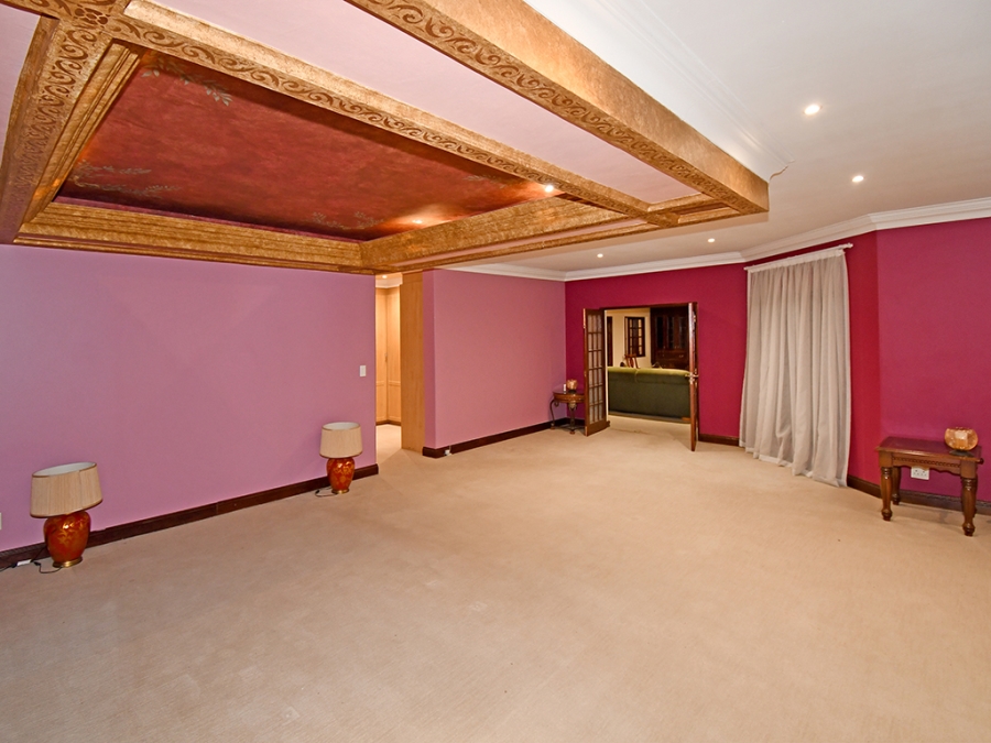5 Bedroom Property for Sale in Bryanston Gauteng