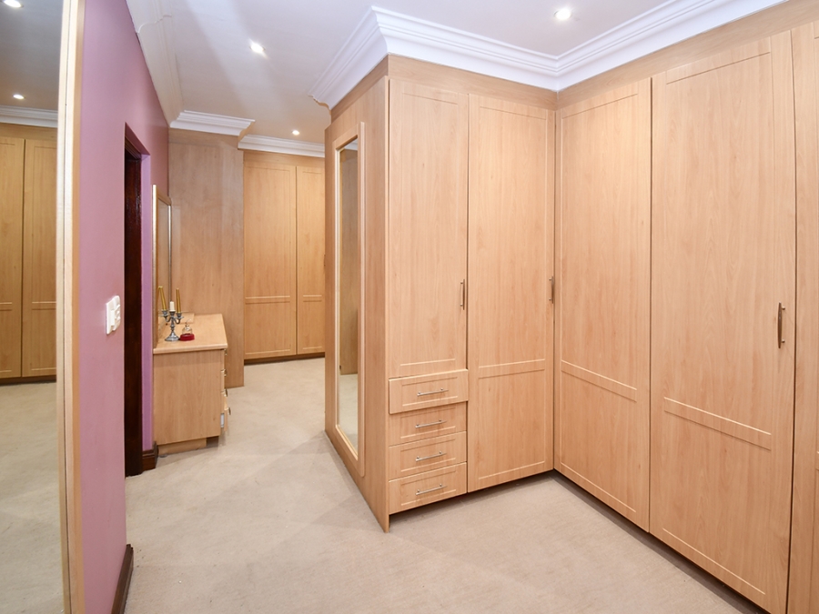 5 Bedroom Property for Sale in Bryanston Gauteng