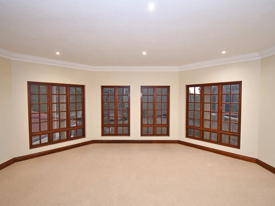 5 Bedroom Property for Sale in Bryanston Gauteng