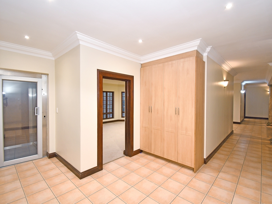 5 Bedroom Property for Sale in Bryanston Gauteng