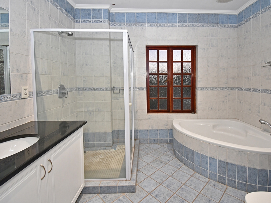 5 Bedroom Property for Sale in Bryanston Gauteng