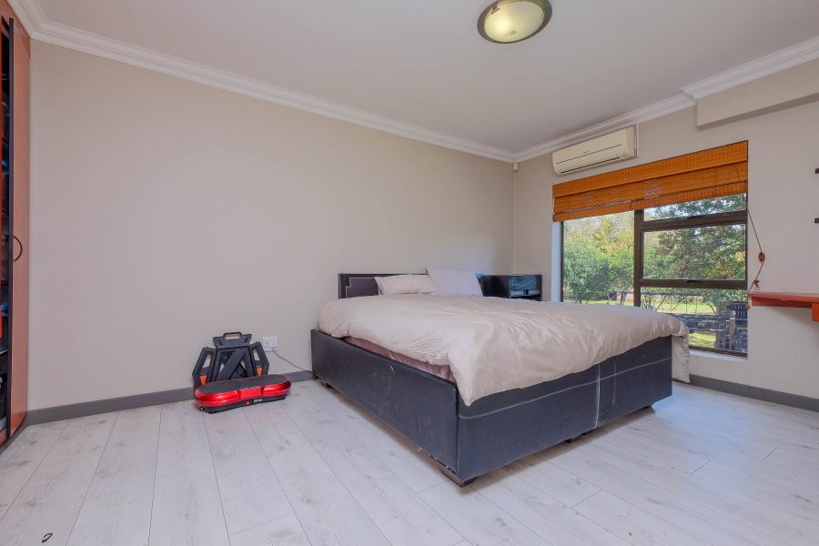 4 Bedroom Property for Sale in Pinehaven Gauteng