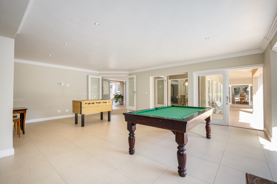 4 Bedroom Property for Sale in Hurlingham Gauteng