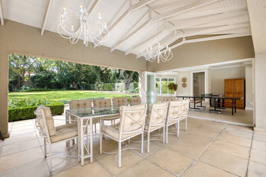 4 Bedroom Property for Sale in Hurlingham Gauteng