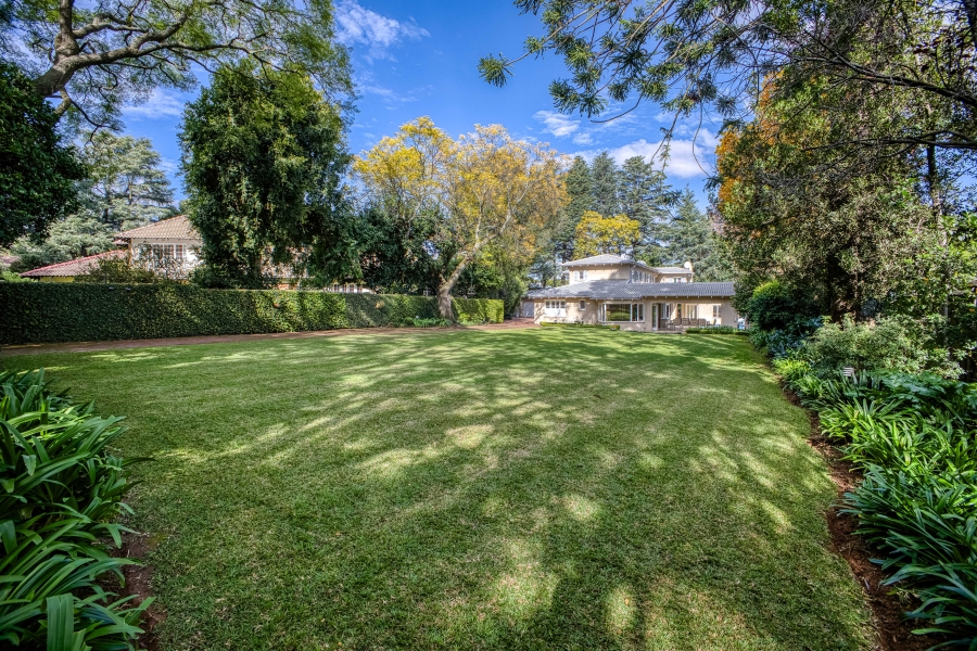 4 Bedroom Property for Sale in Hurlingham Gauteng