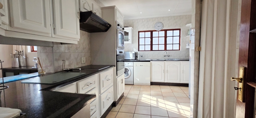 3 Bedroom Property for Sale in Norwood Gauteng
