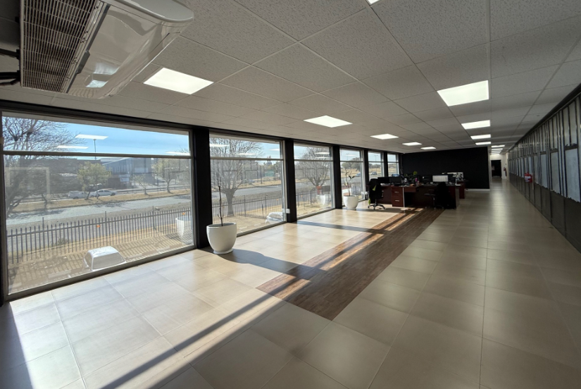 To Let Commercial Property for Rent in Tulisa Park Gauteng