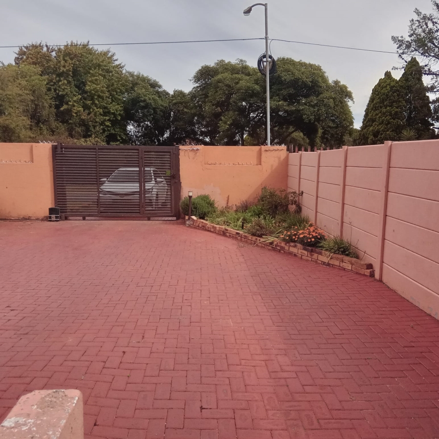 3 Bedroom Property for Sale in Groblerpark Gauteng