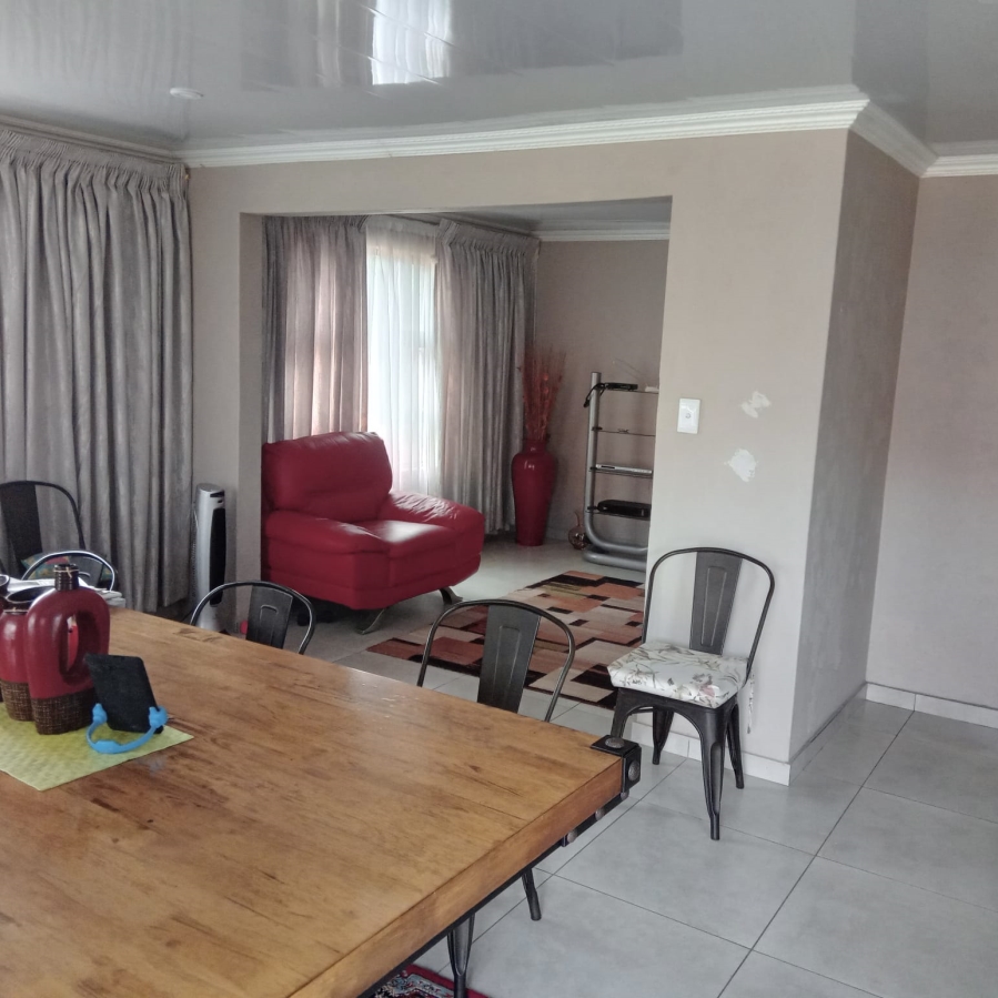 3 Bedroom Property for Sale in Groblerpark Gauteng