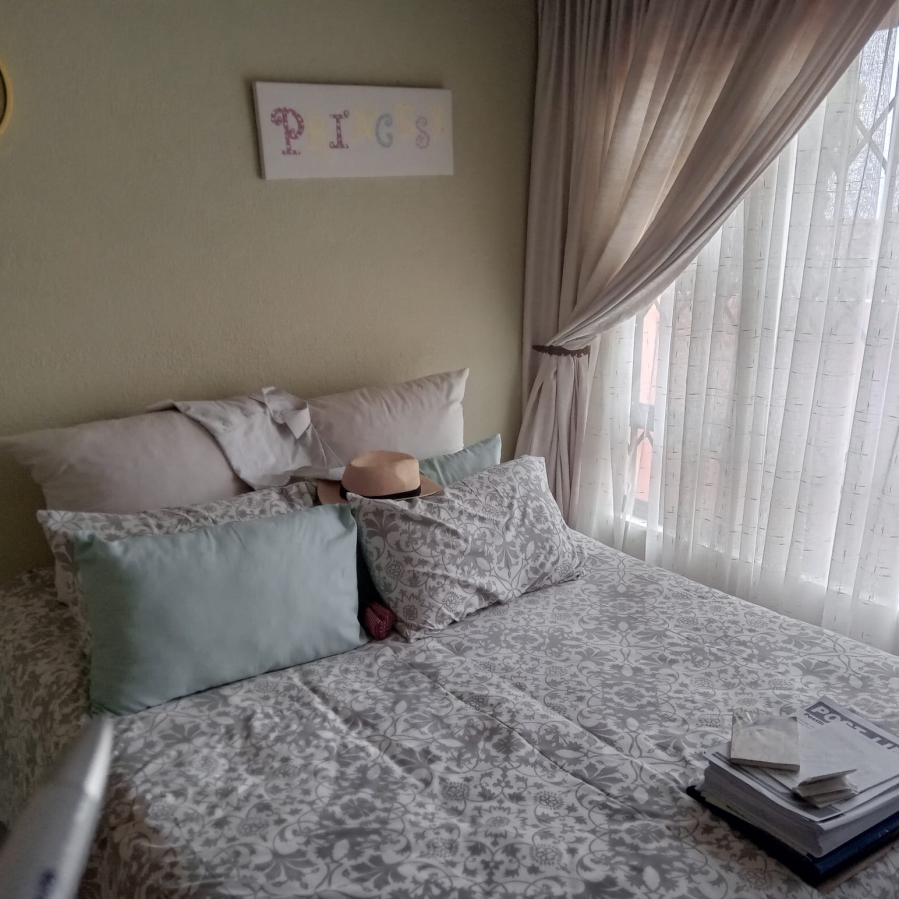 3 Bedroom Property for Sale in Groblerpark Gauteng