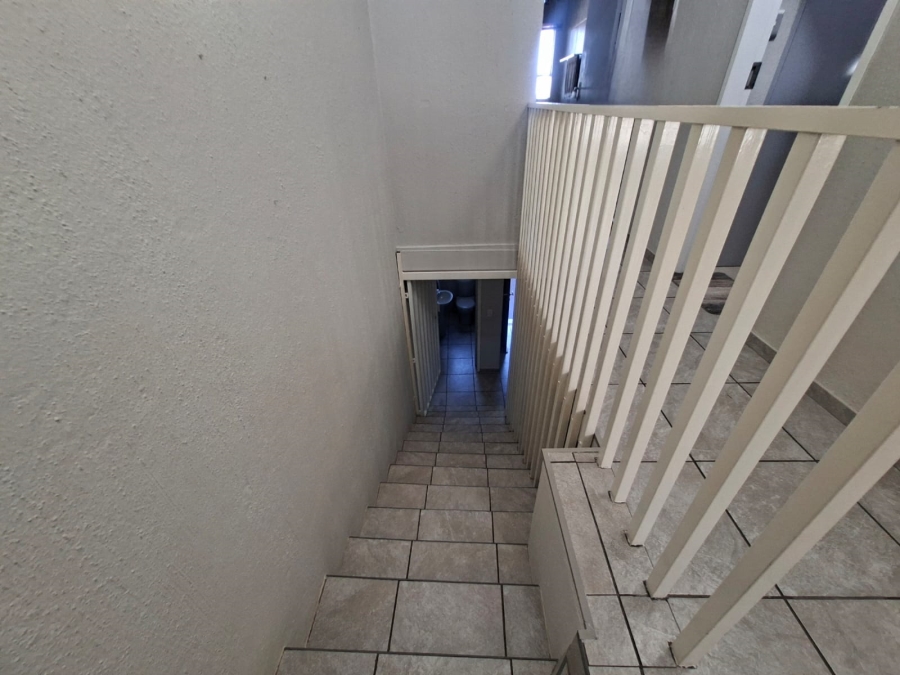 3 Bedroom Property for Sale in Wilro Park Gauteng