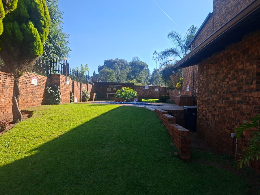 3 Bedroom Property for Sale in Wilro Park Gauteng