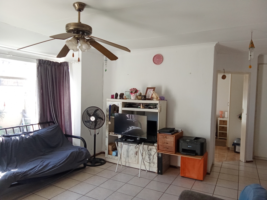 2 Bedroom Property for Sale in Groblerpark Gauteng