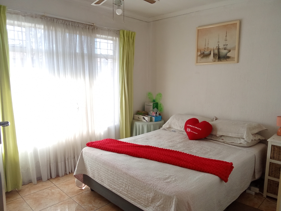 2 Bedroom Property for Sale in Groblerpark Gauteng