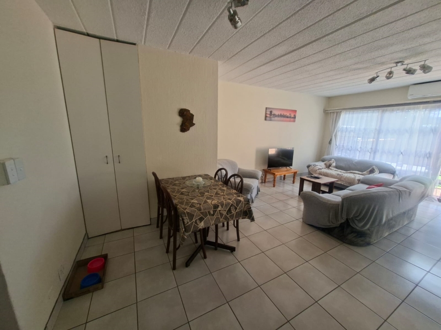 2 Bedroom Property for Sale in Wilro Park Gauteng