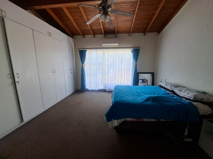2 Bedroom Property for Sale in Wilro Park Gauteng