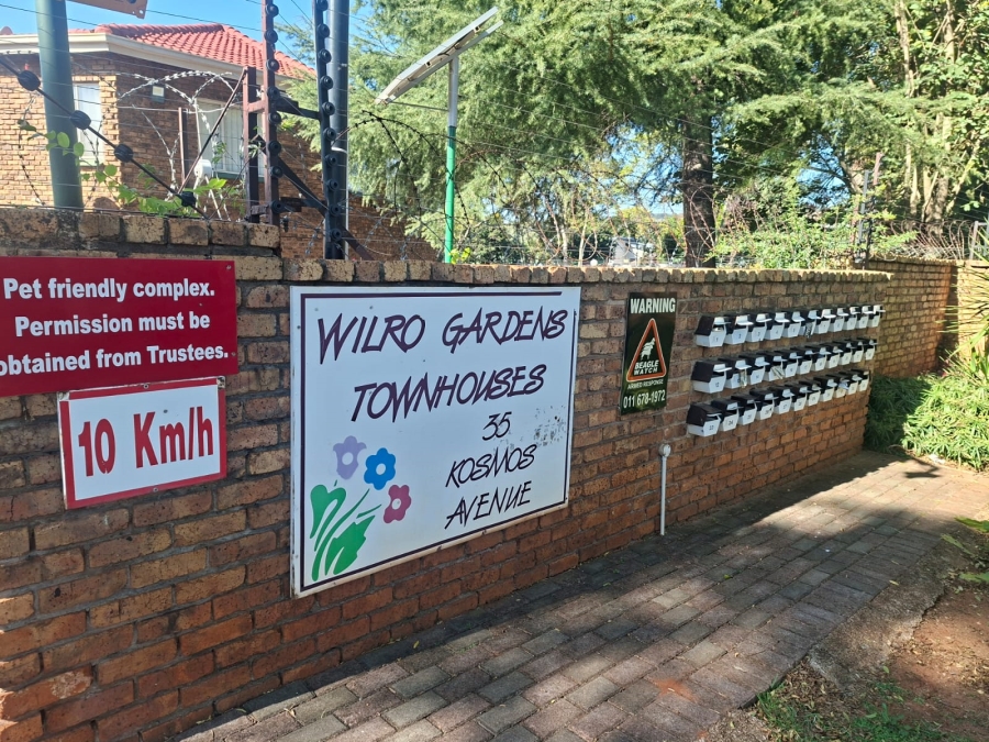 2 Bedroom Property for Sale in Wilro Park Gauteng