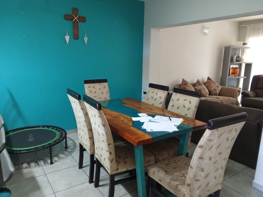 3 Bedroom Property for Sale in Wilro Park Gauteng