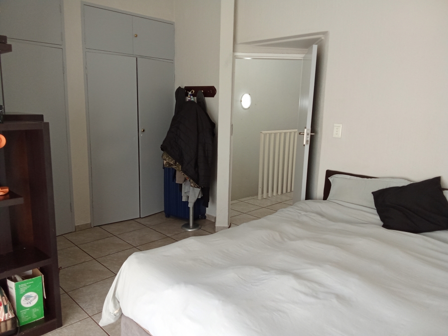 3 Bedroom Property for Sale in Wilro Park Gauteng
