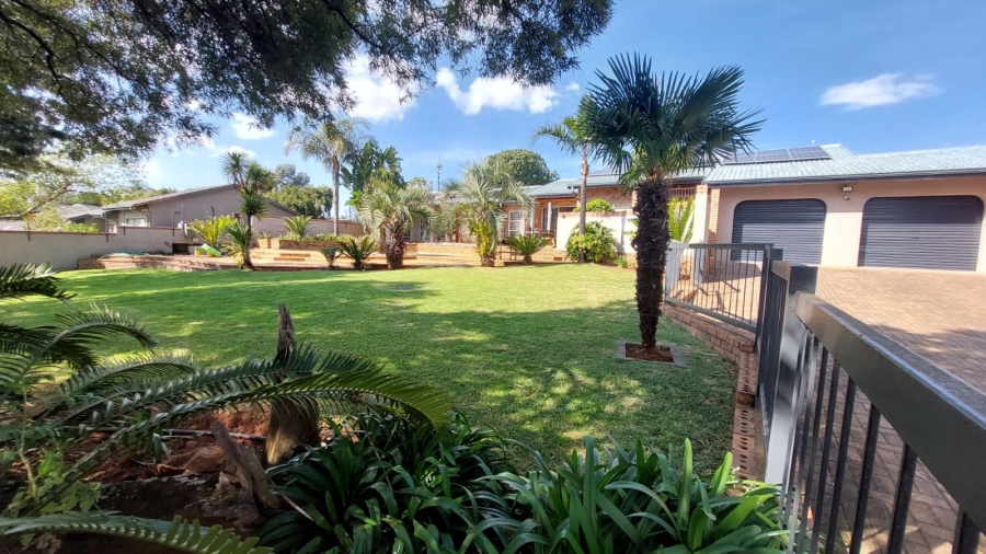 4 Bedroom Property for Sale in Rant En Dal Gauteng