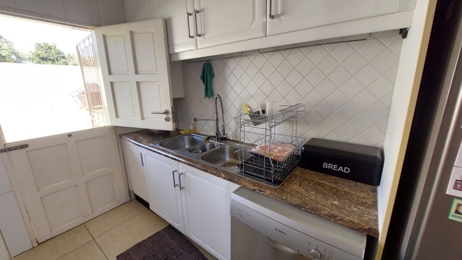 4 Bedroom Property for Sale in Rant En Dal Gauteng
