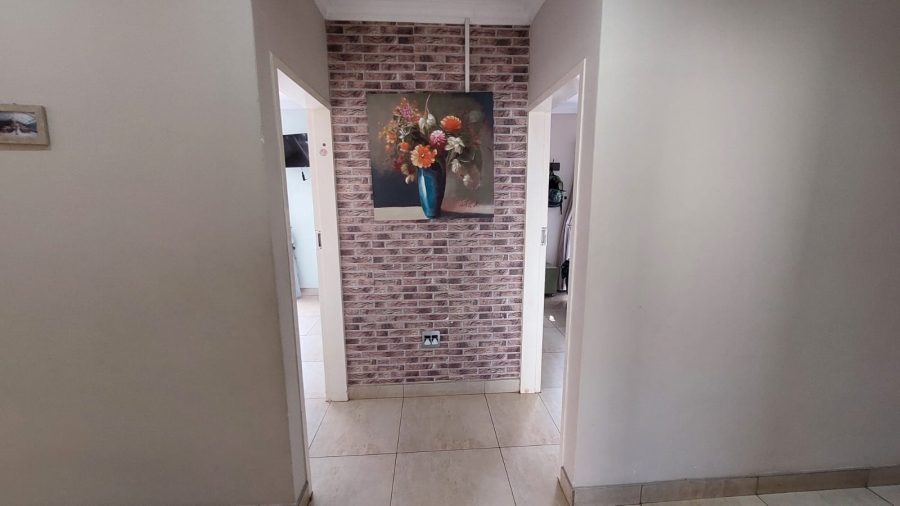 4 Bedroom Property for Sale in Rant En Dal Gauteng