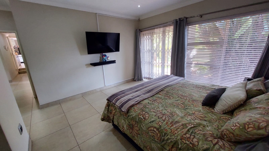 4 Bedroom Property for Sale in Rant En Dal Gauteng