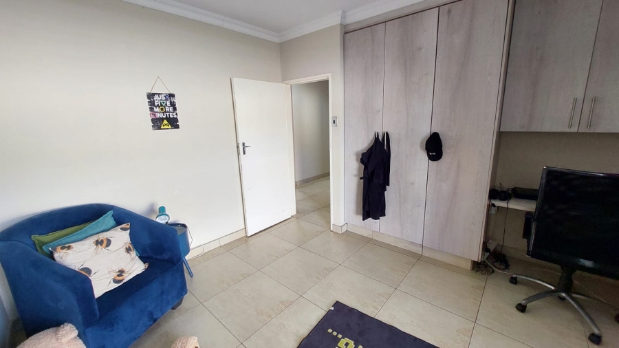 4 Bedroom Property for Sale in Rant En Dal Gauteng