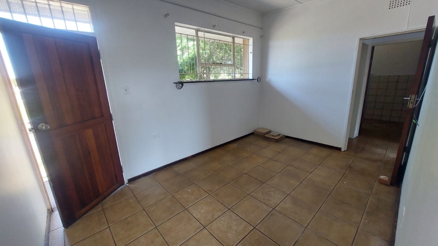 2 Bedroom Property for Sale in Greenhills Gauteng