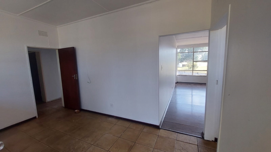 2 Bedroom Property for Sale in Greenhills Gauteng