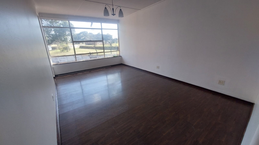 2 Bedroom Property for Sale in Greenhills Gauteng