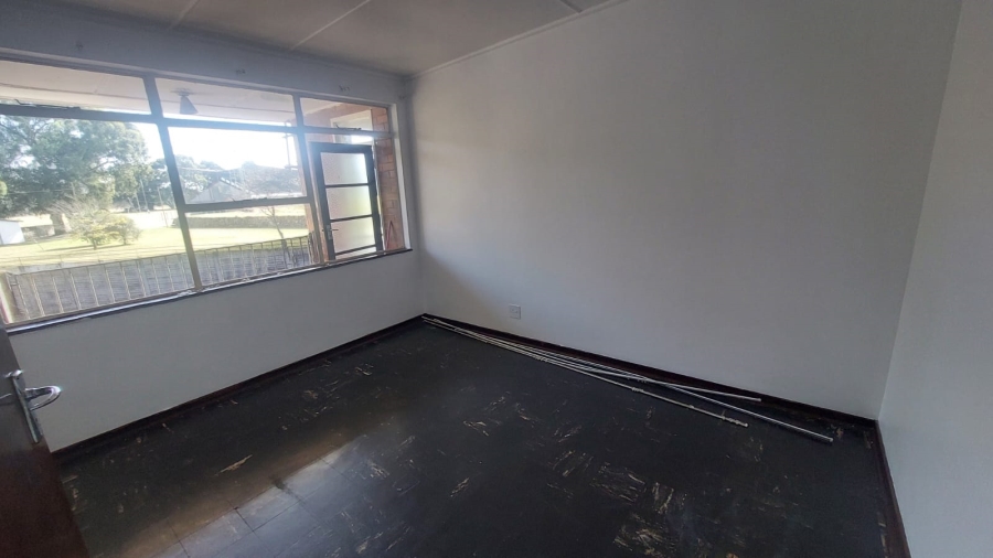 2 Bedroom Property for Sale in Greenhills Gauteng