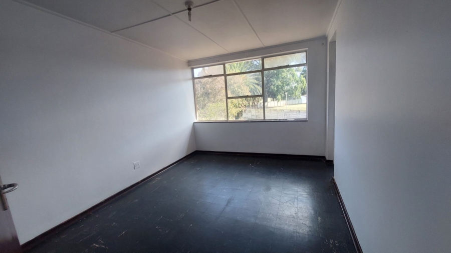 2 Bedroom Property for Sale in Greenhills Gauteng