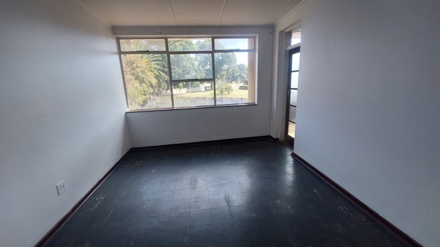 2 Bedroom Property for Sale in Greenhills Gauteng