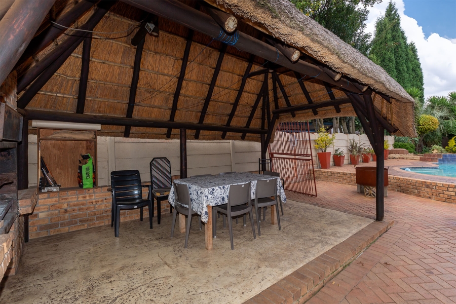 5 Bedroom Property for Sale in Allen Grove Gauteng