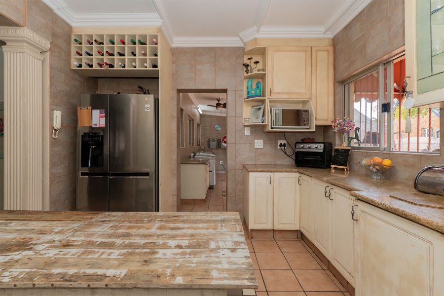5 Bedroom Property for Sale in Allen Grove Gauteng