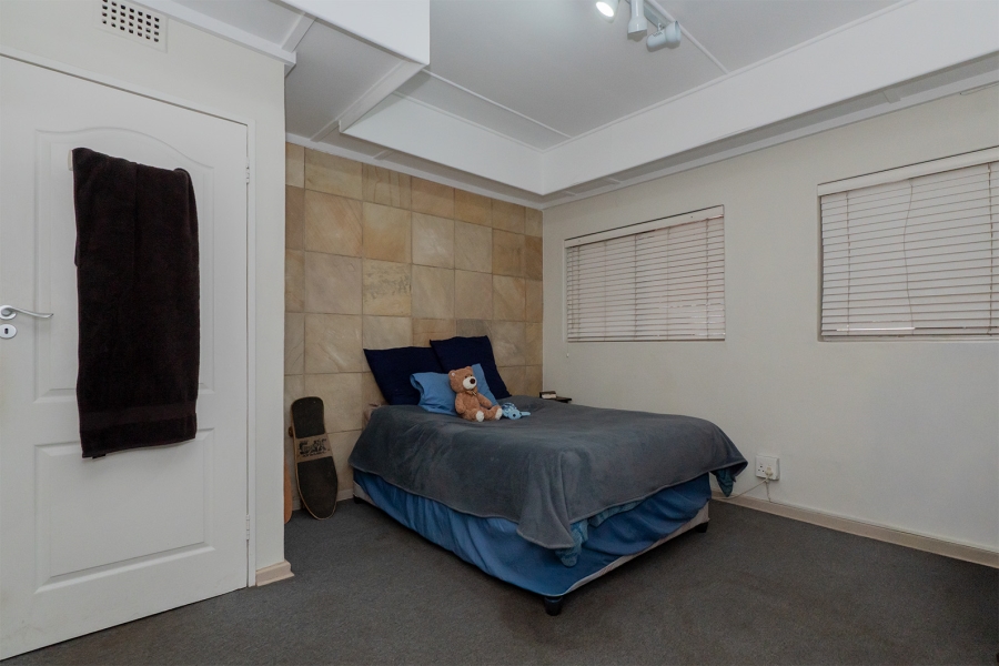 5 Bedroom Property for Sale in Allen Grove Gauteng