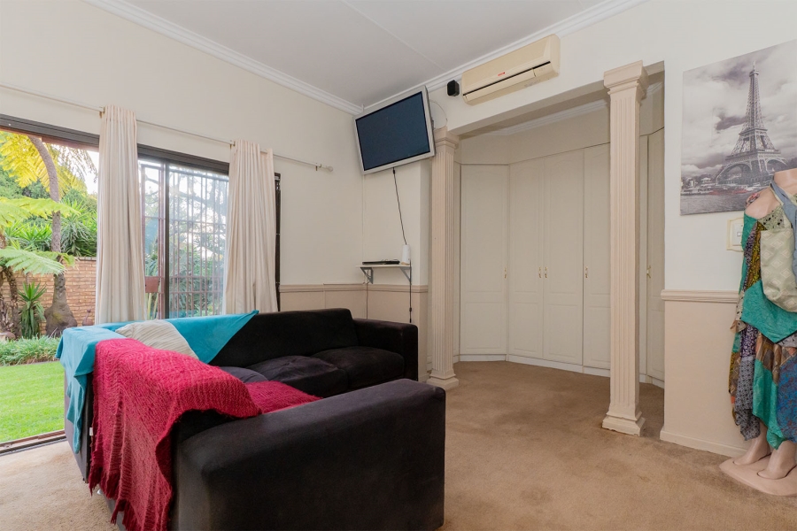 5 Bedroom Property for Sale in Allen Grove Gauteng