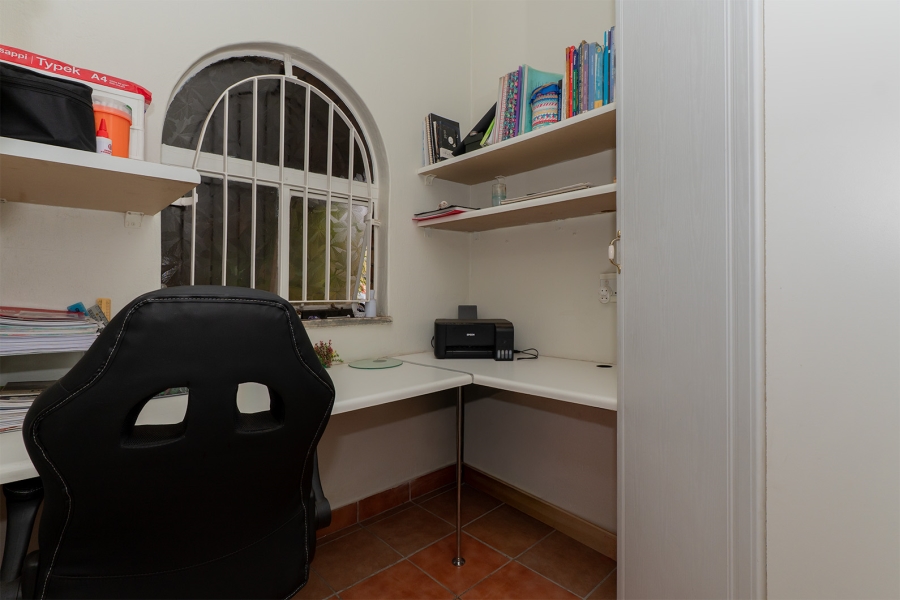 5 Bedroom Property for Sale in Allen Grove Gauteng
