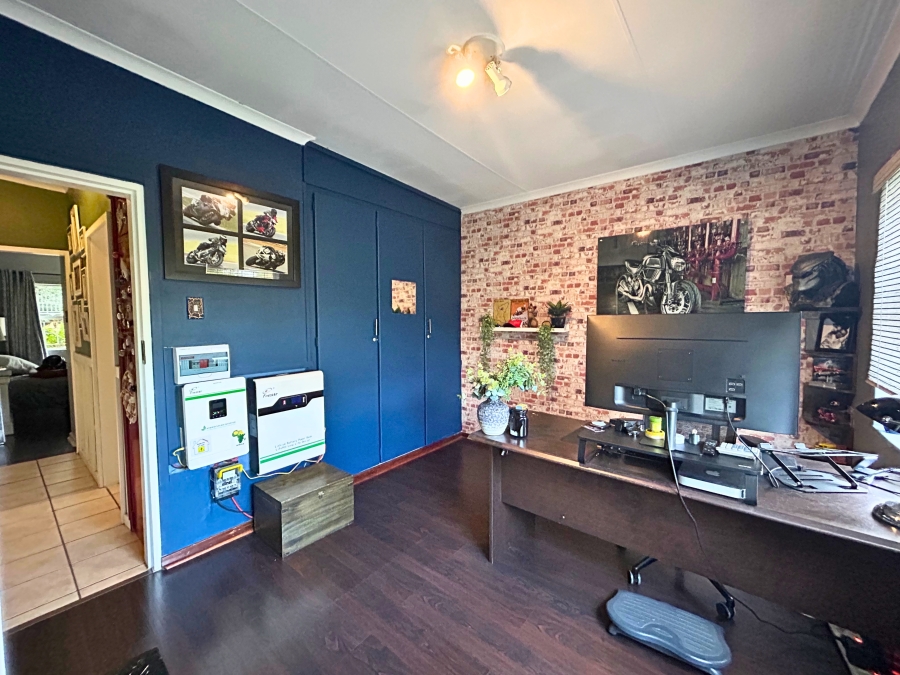 3 Bedroom Property for Sale in Eldoraigne Gauteng