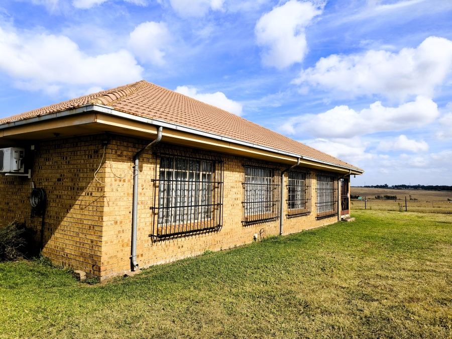 3 Bedroom Property for Sale in Roodepoort AH Gauteng